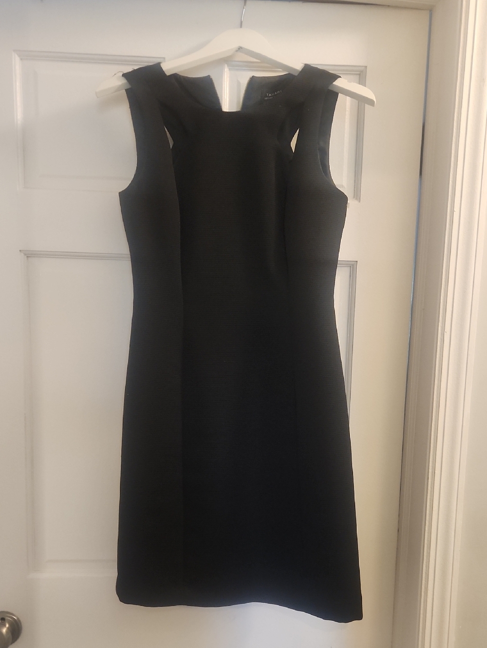 Tahari Black Sleeveless Midi Sheath Dress
